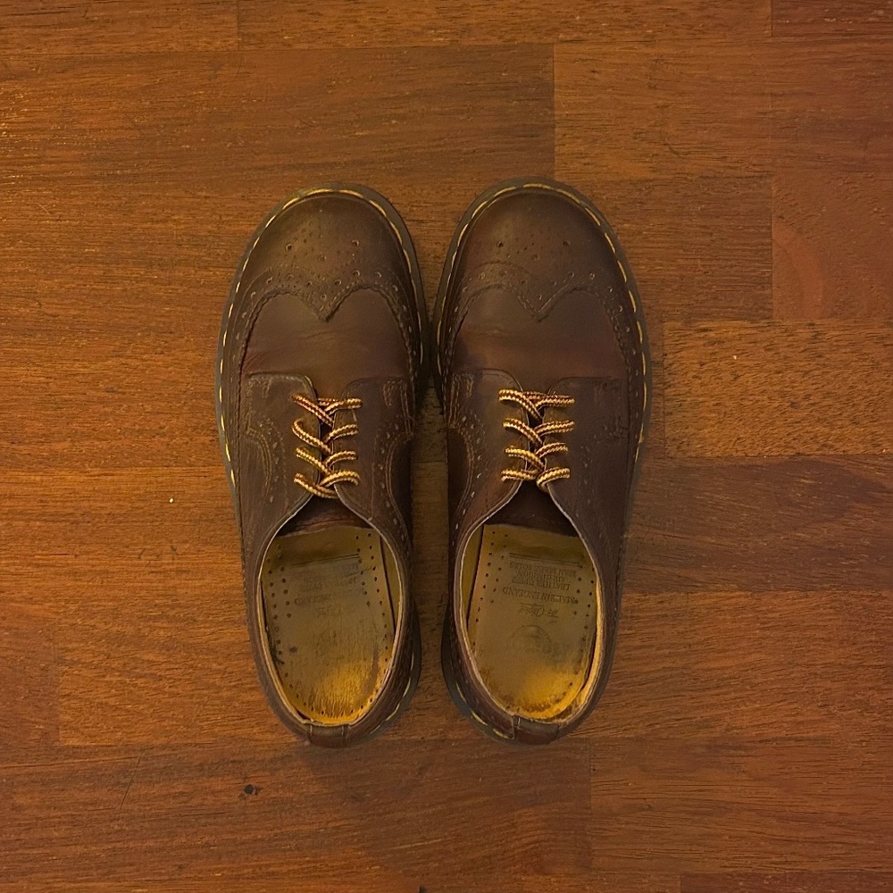 Vintage Dr. Martens Wingtip Leather Y2K Oxfords Sz 4
